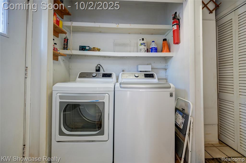 5596 Eldridge Drive, Waterford, MI 48327 — Photo 24