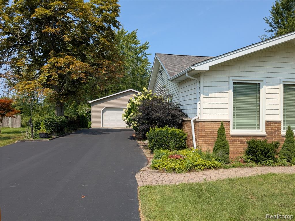9512 Pearl Beach Boulevard, Algonac, MI 48001 — Photo 5