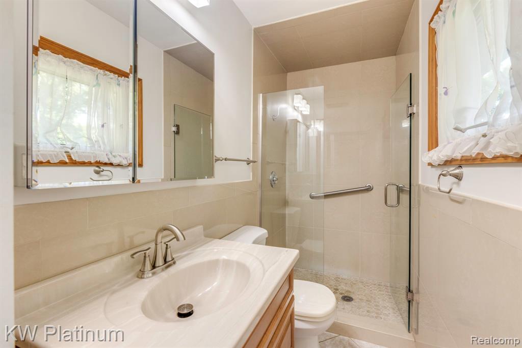 4415 Krafft Road, Fort Gratiot, MI 48059 — Photo 11