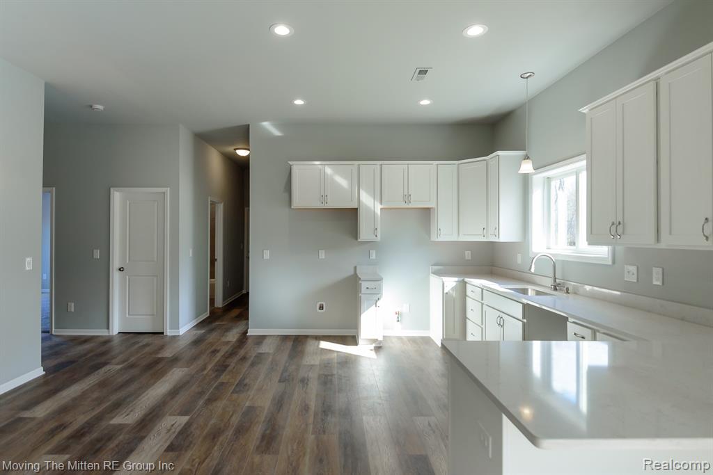 43001 Willow Road, New Boston, MI 48164 — Photo 4