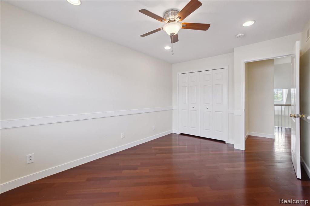 29399 GLEN OAKS Boulevard E, Farmington Hills, MI 48334 — Photo 26