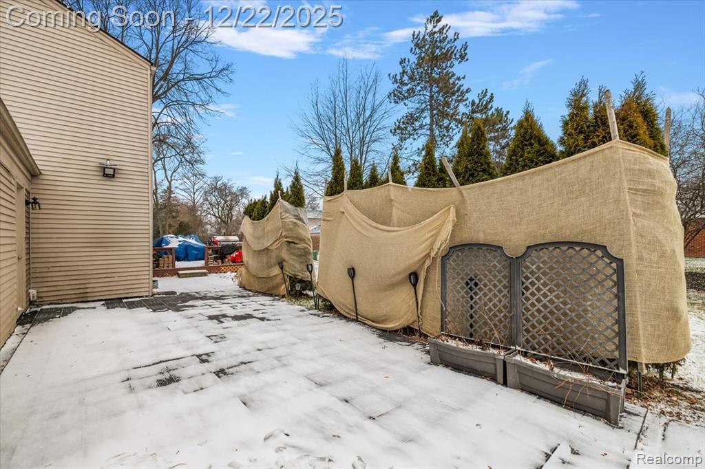 4250 Greenstown Drive, West Bloomfield, MI 48323 — Photo 5