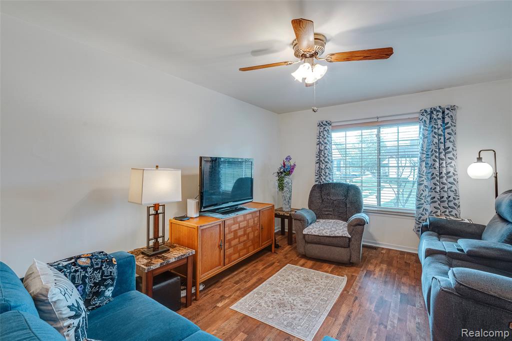 40815 Newport Drive, Plymouth, MI 48170 — Photo 11