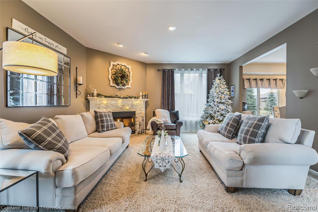 47740 Royal Pointe Drive, Canton, MI 48187 — Photo 13