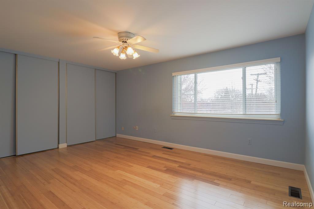 1816 SHIRE, Royal Oak, MI 48073 — Photo 15