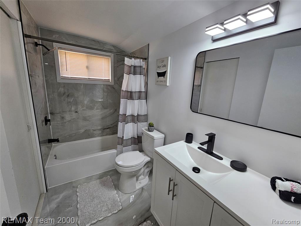 8035 Donna Street, Westland, MI — Photo 28