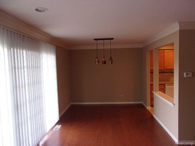468 FOX HILLS Drive S, A-1, Bloomfield Hills, MI 48304 — Photo 3