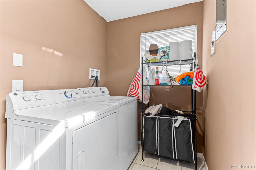 37137 Jefferson Avenue, MI — Photo 24