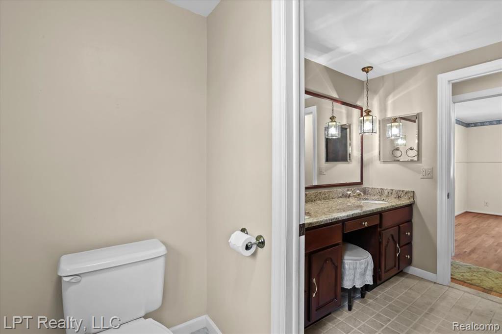 6378 Emerald Lake Drive, Troy, MI 48085 — Photo 17