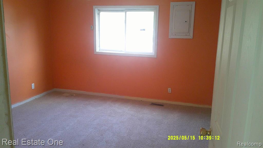 5894 JACKSON Street, Taylor, MI 48180 — Photo 9