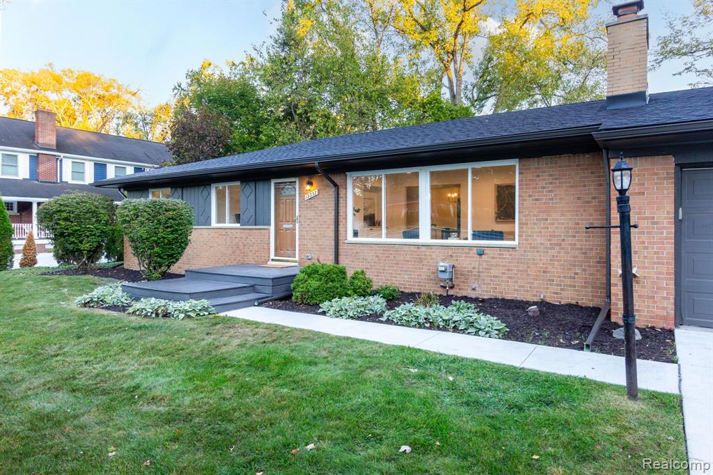 19332 Beverly Road, Beverly Hills, MI 48025 — Photo 2