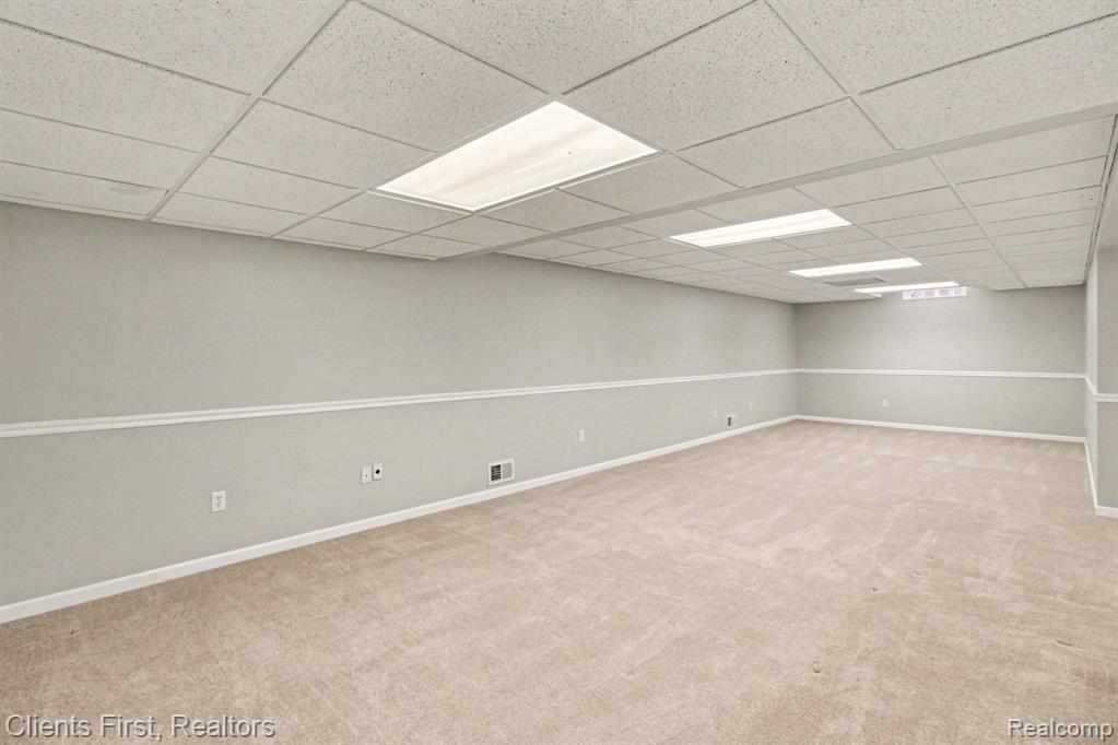 57677 Dakota Drive, New Hudson, MI 48165 — Photo 24