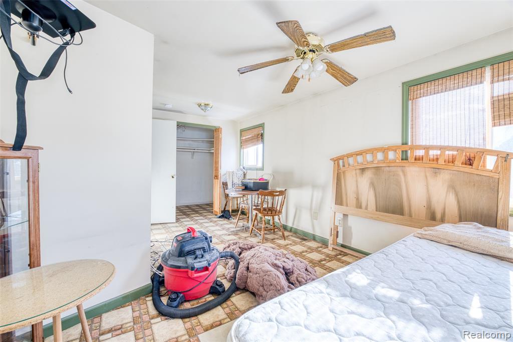 2209 Progress Avenue, Lincoln Park, MI 48146 — Photo 27