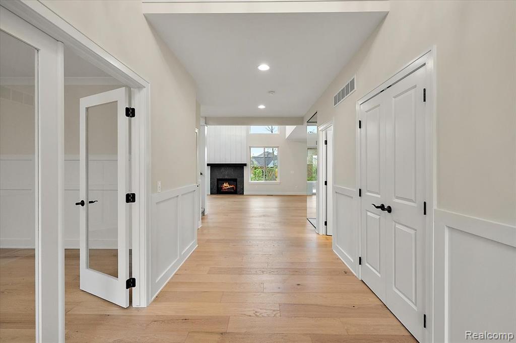 50318 Mistwood Drive, Macomb, MI 48042 — Photo 7