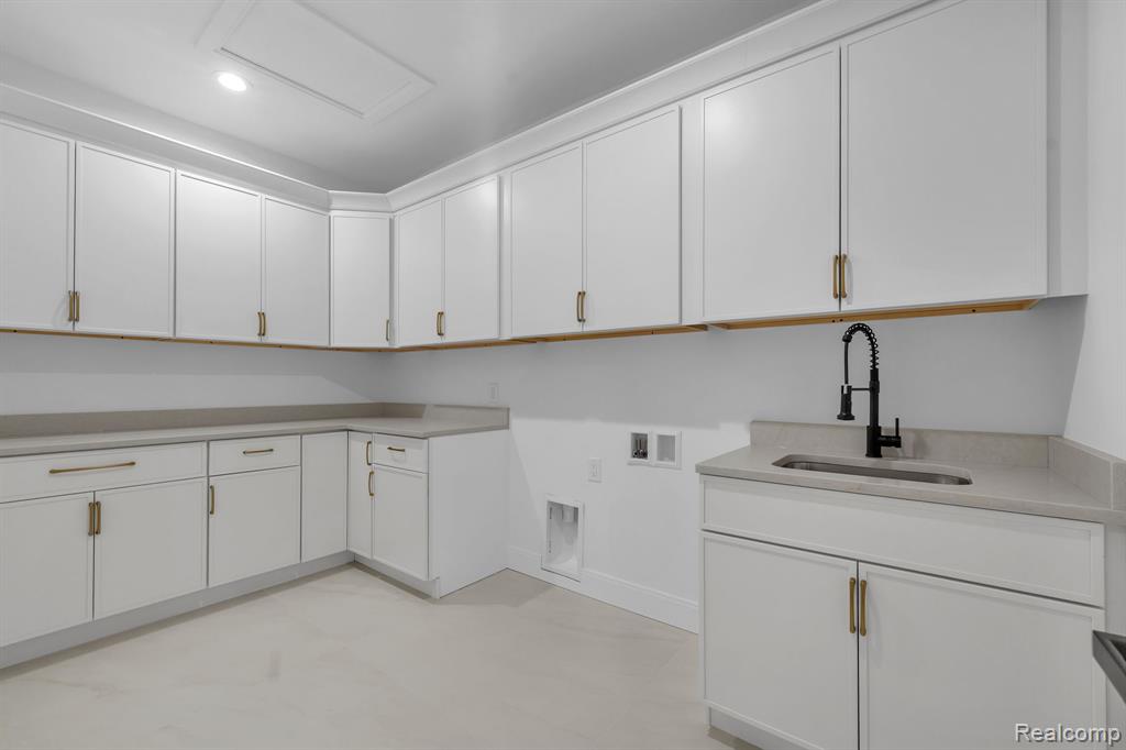 4546 Niagara Lane, Bloomfield Hills, MI 48301 — Photo 52