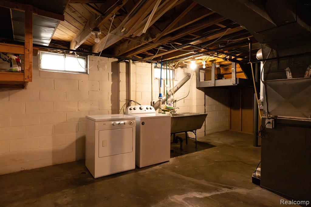 395 W CHESTERFIELD Street, Ferndale, MI 48220 — Photo 48