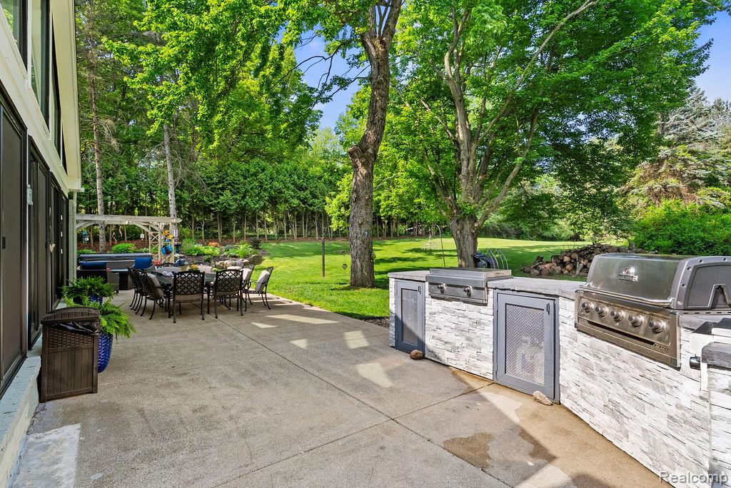 9855 ORTONVILLE Road, Clarkston, MI 48348 — Photo 50