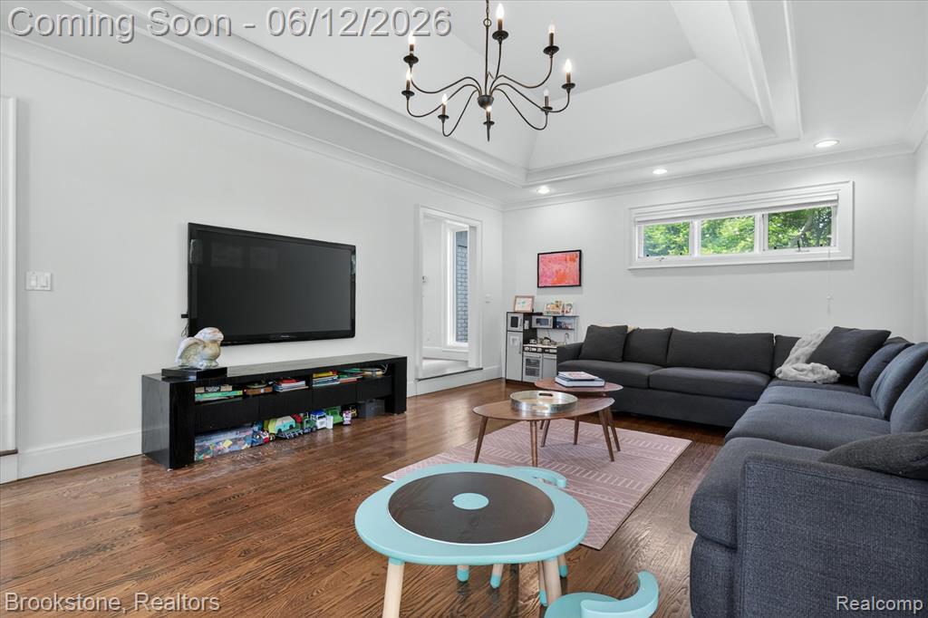 8926 Lincoln Drive, Huntington Woods, MI — Photo 9