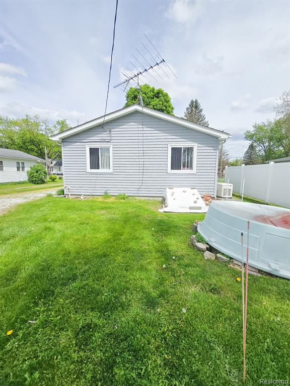 12929 Matthews Street, Carleton, MI 48117 — Photo 46