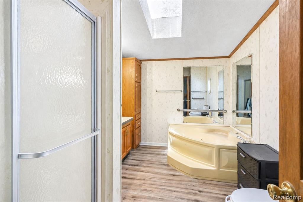 9159 Greentree Drive, Newport, MI 48166 — Photo 13