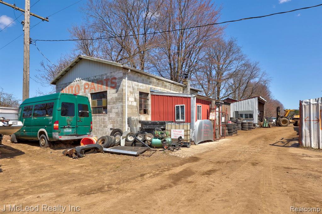 7653 Vassar Road, Millington, MI 48746 — Photo 24