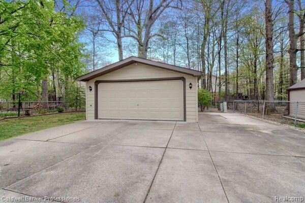 43738 FREDERICKSBURG Street, Canton, MI 48188 — Photo 29