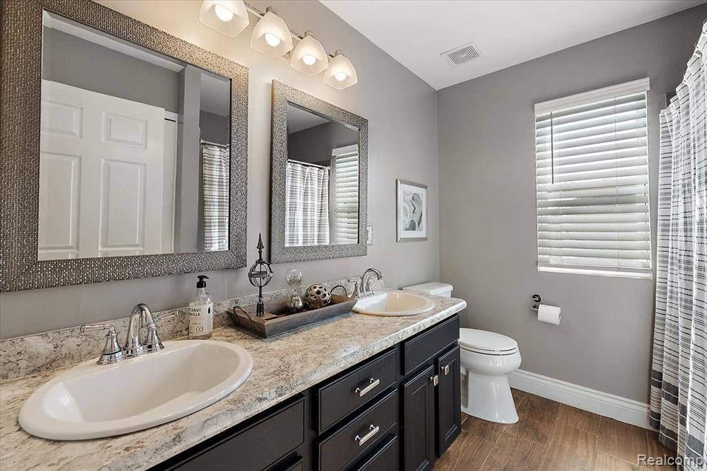 42512 Beechwood Drive, Sterling Heights, MI 48314 — Photo 39