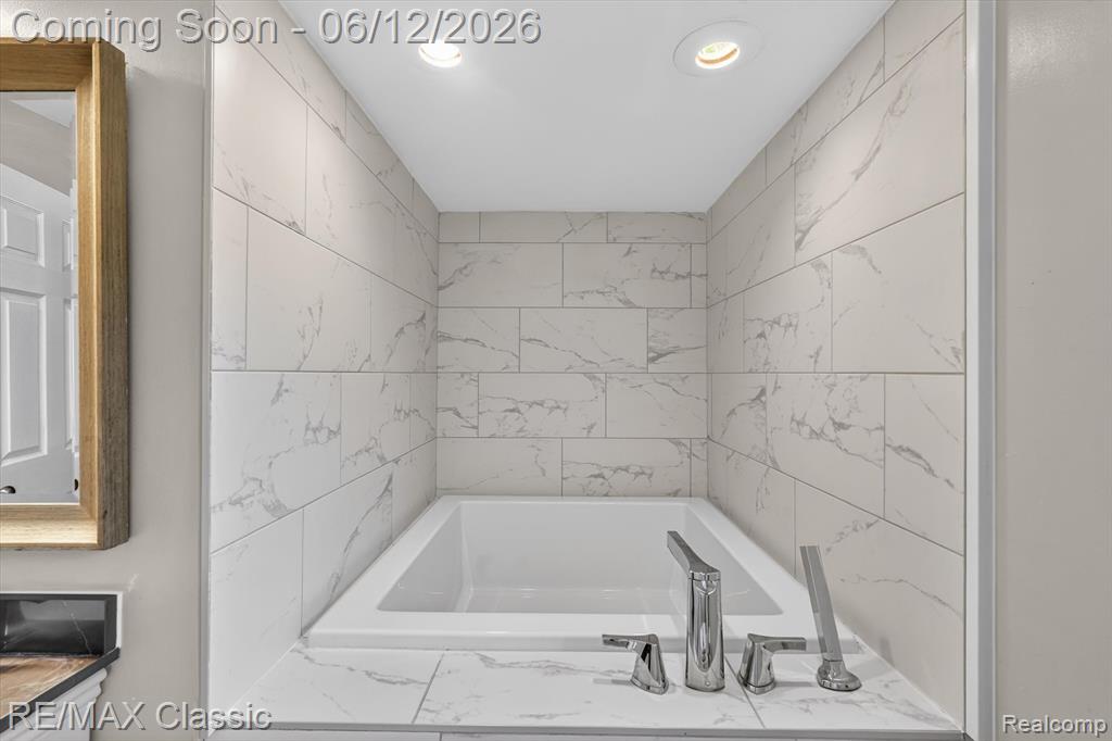 2939 Shirley Street, Milford, MI 48380 — Photo 27