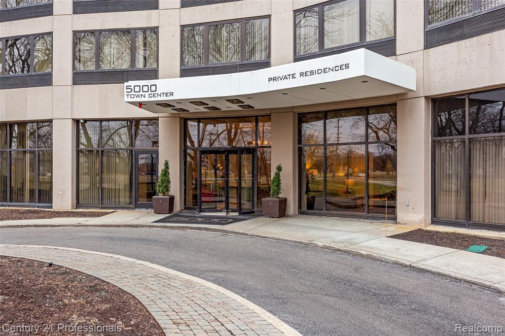 5000 Town Center, 1704, Southfield, MI 48075 — Photo 2