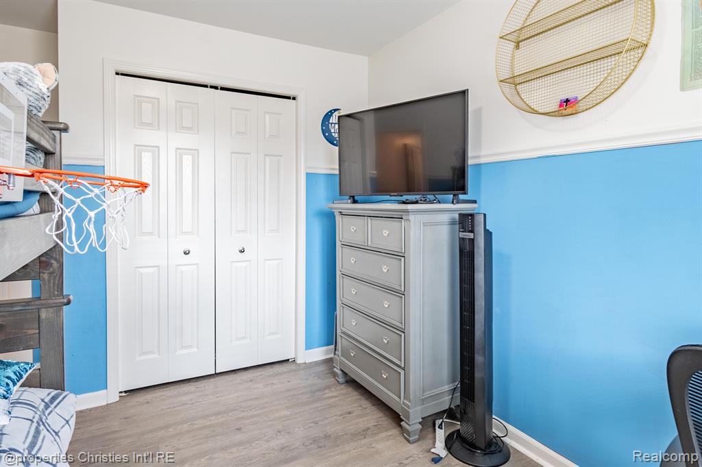 5946 OAK BEND Court, Howell, MI 48843 — Photo 41