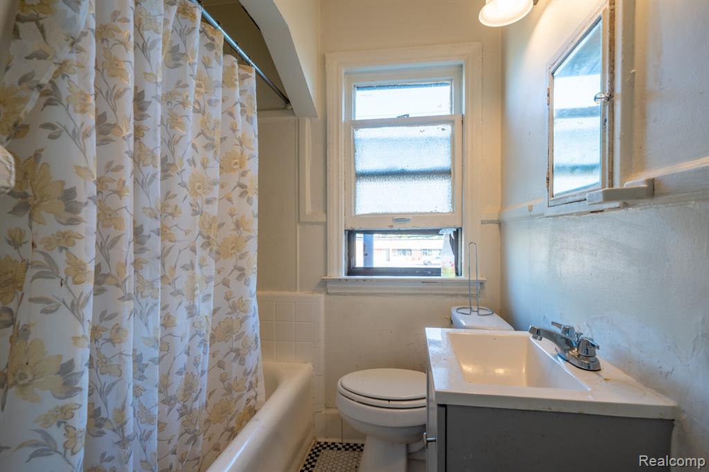 6230 Oldtown Street, Detroit, MI 48224 — Photo 14