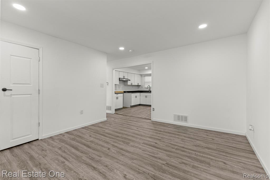 29522 Grandview Street, Inkster, MI 48141 — Photo 6