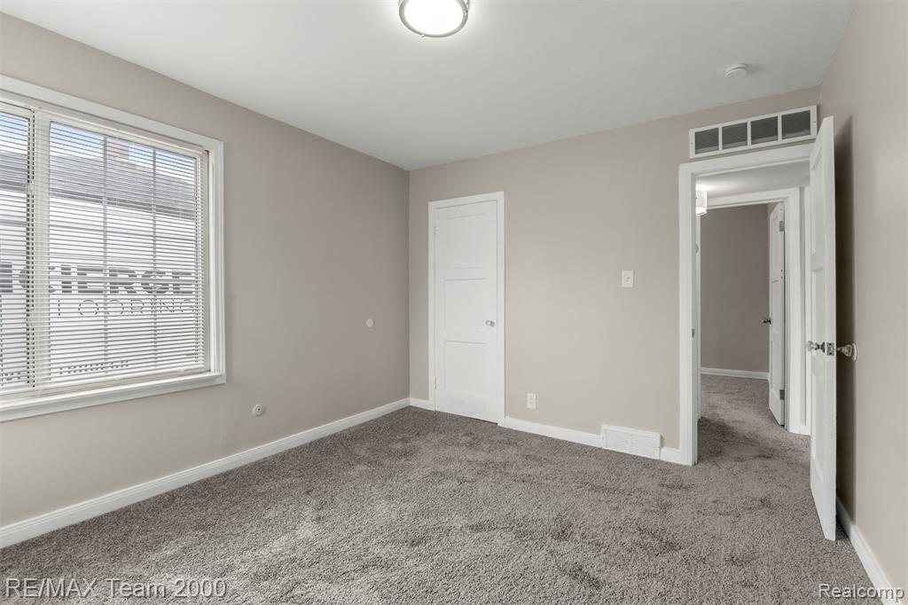 23245 Annapolis Street, Dearborn Heights, MI 48125 — Photo 18