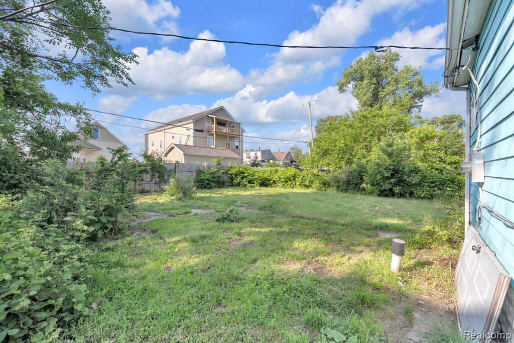 2124 Halleck Street, Hamtramck, MI 48212 — Photo 19