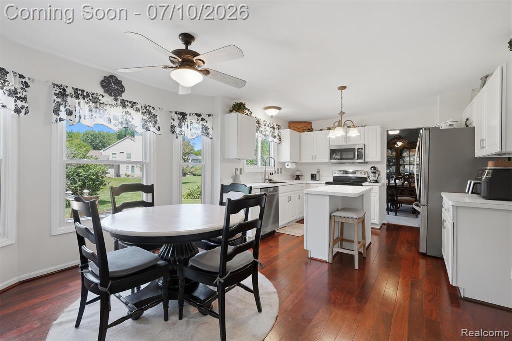 4110 Castlewood Drive, Wixom, MI 48393 — Photo 3