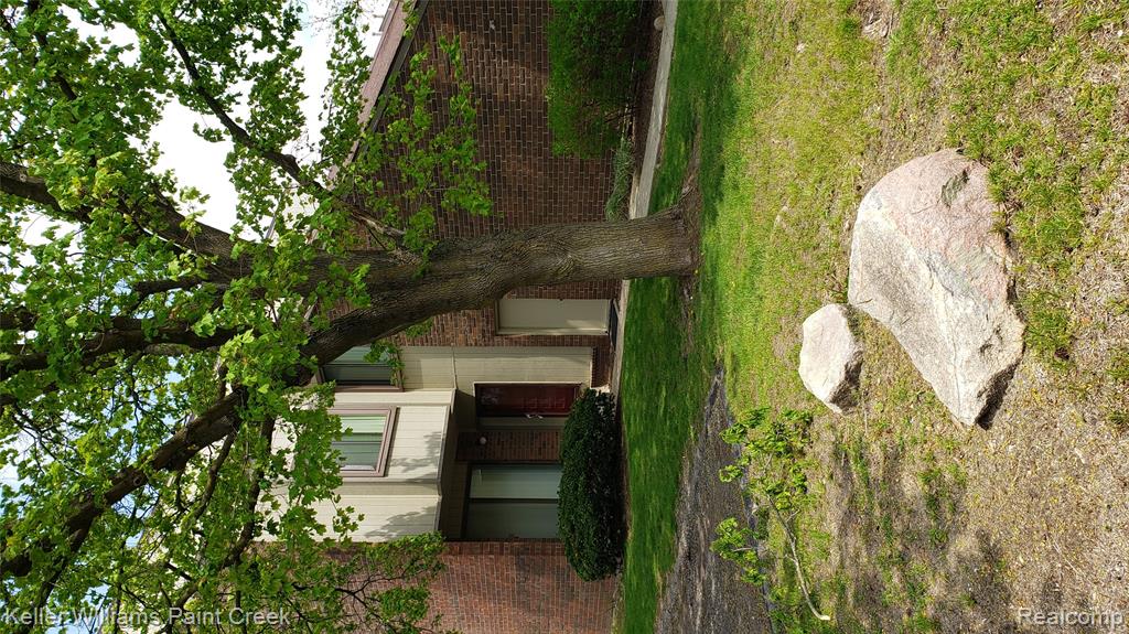 5872 Vassar, West Bloomfield, MI — Photo 6