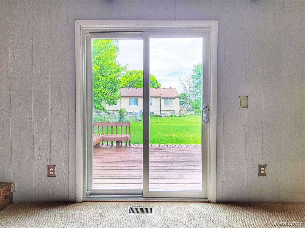42608 Somerset, Canton, MI 48187 — Photo 34