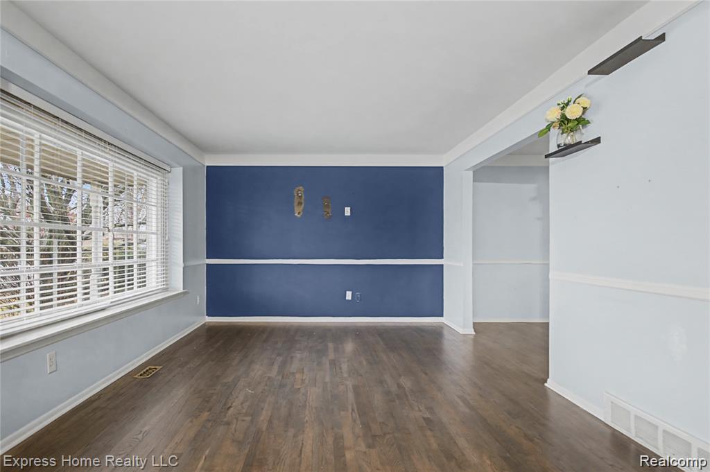 30121 Woodhouse Drive, Warren, MI 48092 — Photo 5