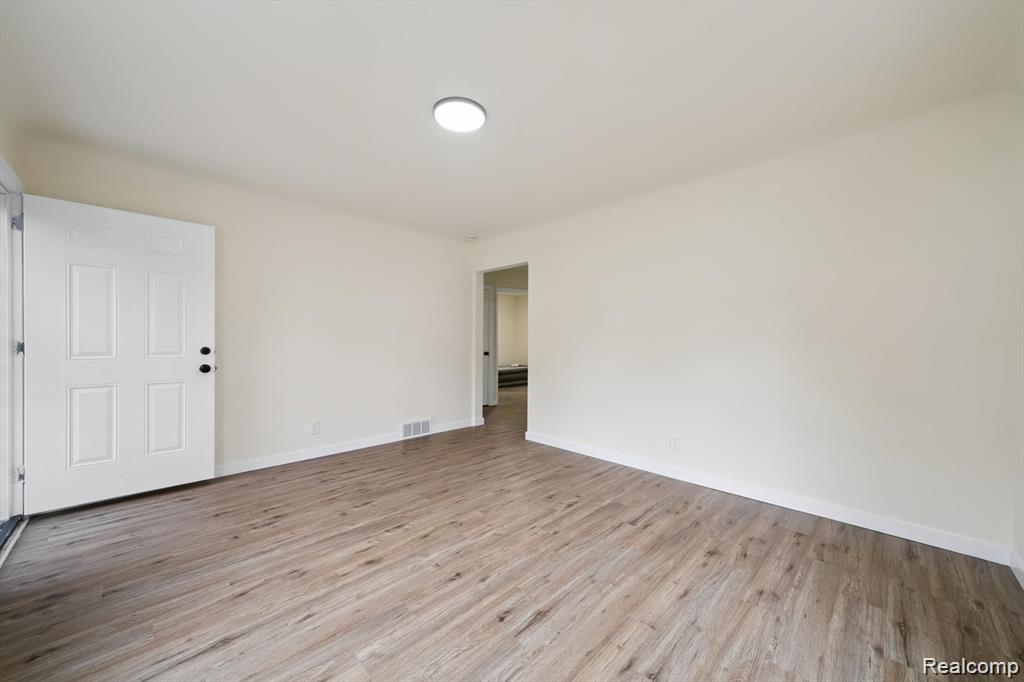 15876 Burt Road, Detroit, MI 48223 — Photo 20