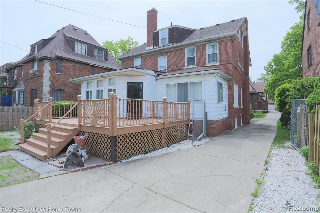 18244 Parkside Street - Photo 5