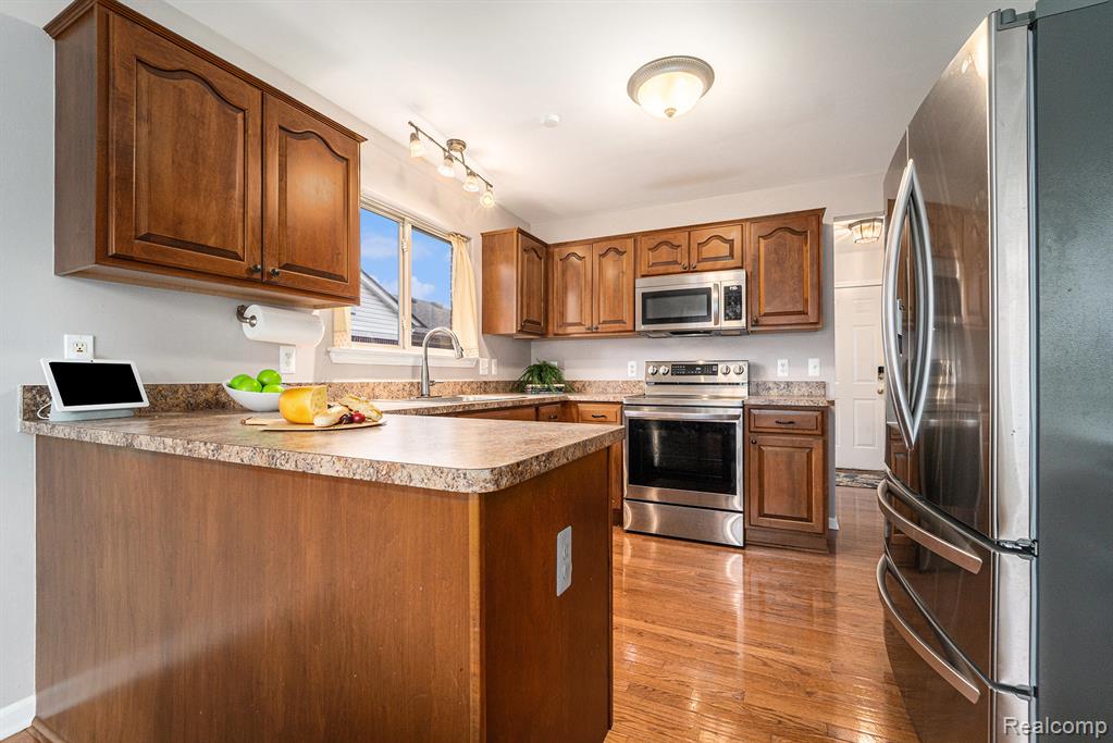 42415 Colorado Drive, Clinton Twp, MI 48036 — Photo 13