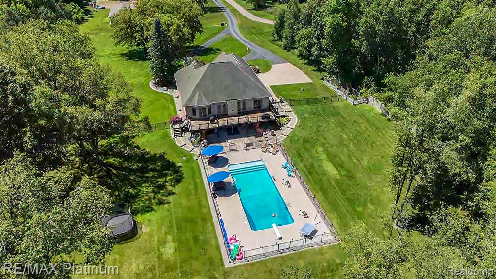 4090 ROLLING ACRES DRIVE, Hartland, MI 48353 — Photo 36