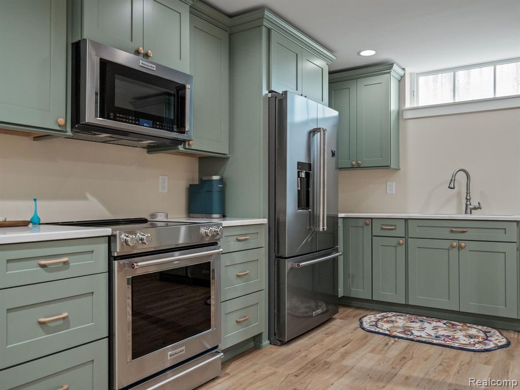 731 S BATES Street, Birmingham, MI 48009 — Photo 31