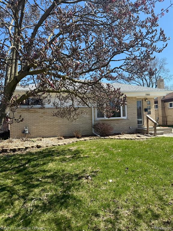 400 N LEONA Avenue, Garden City, MI — Photo 2