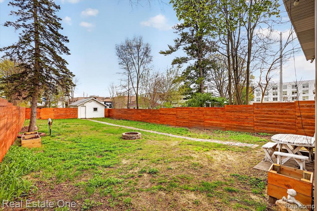444 Diamond Avenue NE, Grand Rapids, MI 49503 — Photo 41