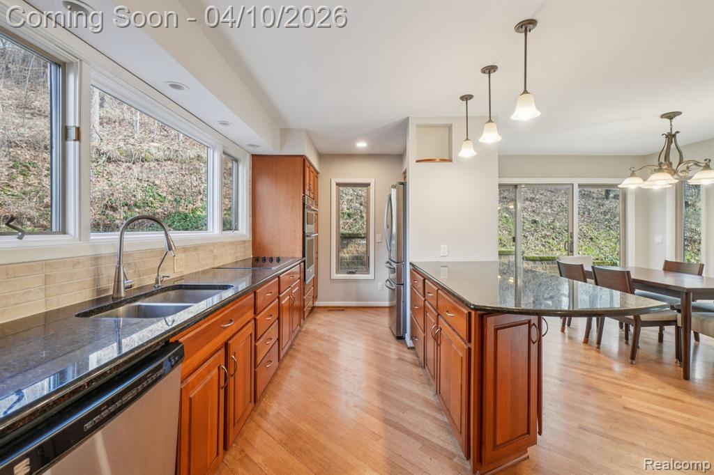 8933 Minne Wanna Road, Clarkston, MI 48348 — Photo 10