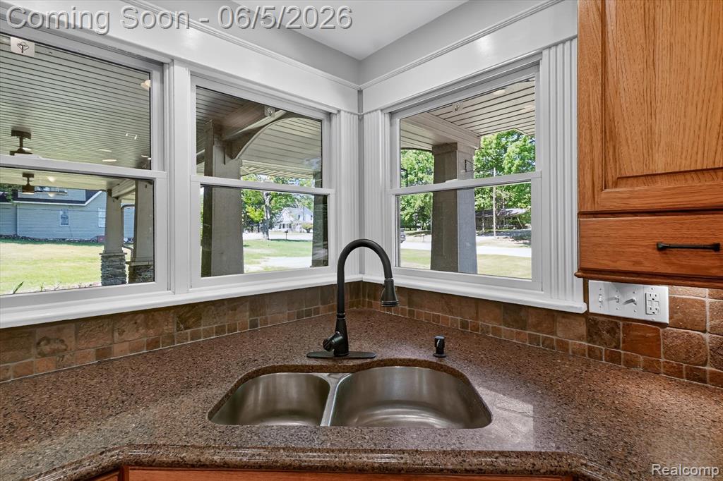 419 W Walnut Street, St. Charles, MI 48655 — Photo 11