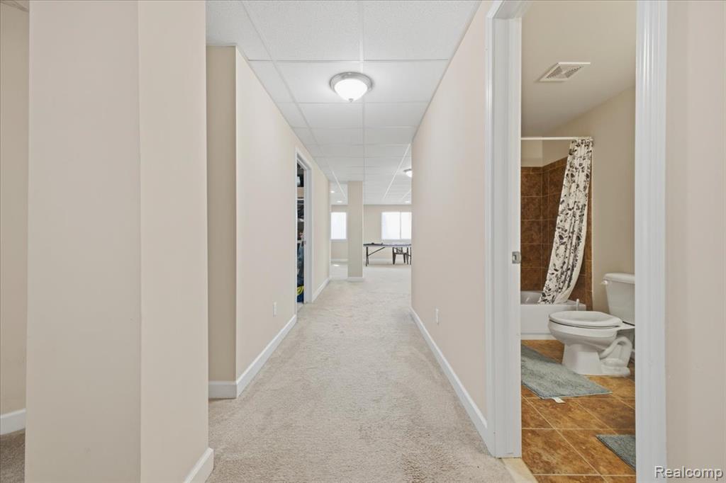 4930 E Stonegate Circle, Lake Orion, MI — Photo 36