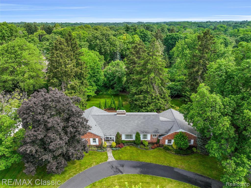 830 JONATHAN Lane, Bloomfield Hills, MI 48302 — Photo 7