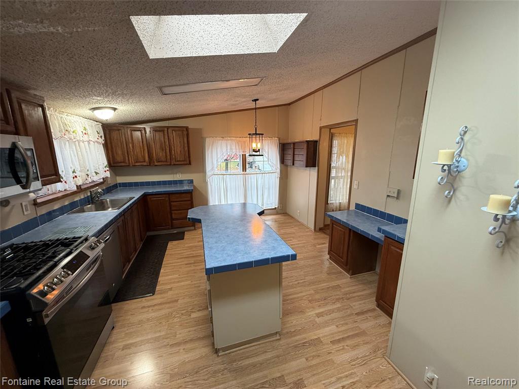 6678 Laramie, Romulus, MI 48174 — Photo 12